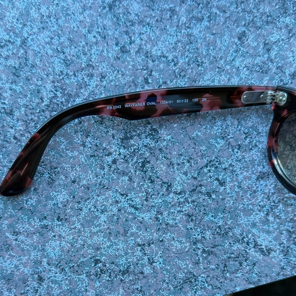Ray-Ban Classic Tortoise Sunglasses with Brown Case rb2242 wayfarer oval - Picture 2 of 5